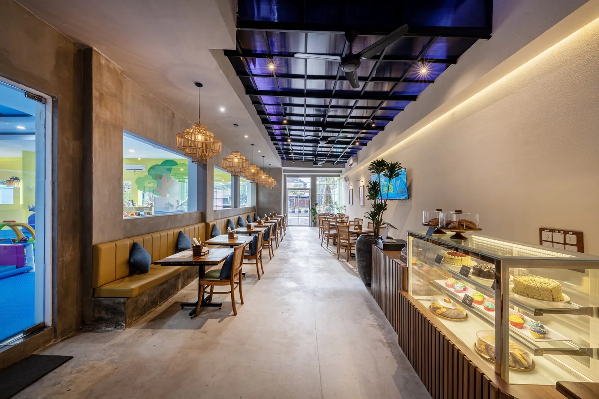Cafe & Resto Area_edited_11